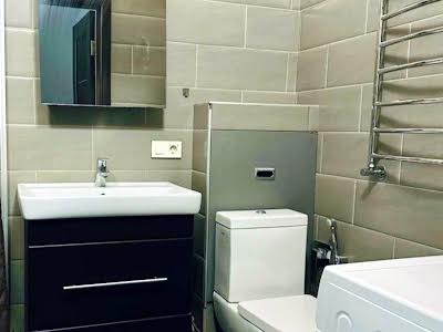 квартира за адресою Регенераторна вул., 4к2