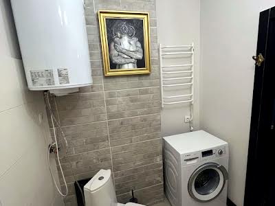 квартира за адресою Каховська вул., 62-А