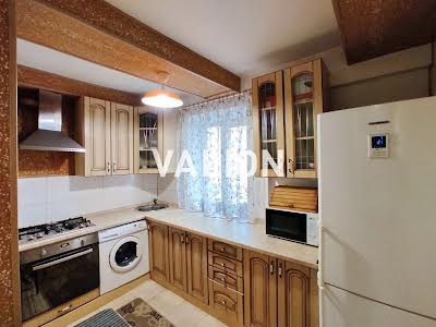 квартира по адресу Кондратюка Юрия ул., 4