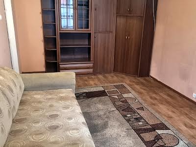 квартира за адресою Лариси Руденко вул., 8