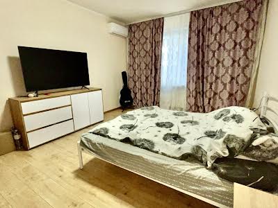 квартира по адресу Ревуцкого ул., 54