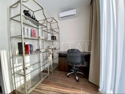 квартира за адресою Набережно-Рибальська дорога вул., 3