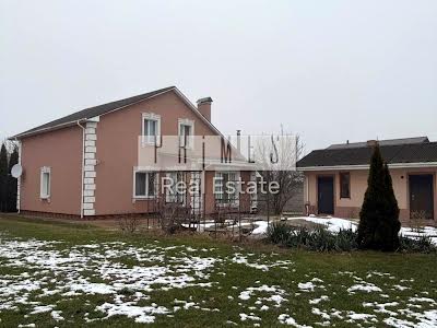 дом по адресу с. Старые петровцы, Виноградний провулок