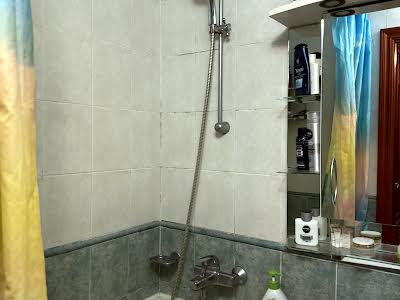 квартира за адресою Академіка Булаховського вул., 24