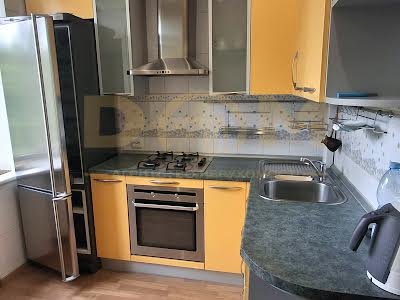 квартира за адресою Черняховського вул., 12