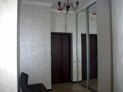 квартира по адресу Киев, Василия Тютюнника ул. (Анрі Барбюса), 37/1