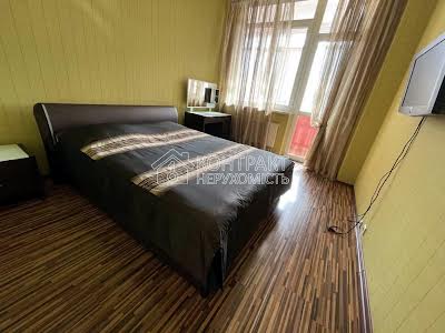 квартира за адресою Петра Болбочана вул. (Клапцова), 52