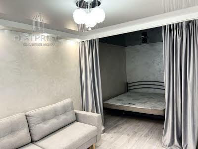 квартира за адресою Золотоустівська вул., 46