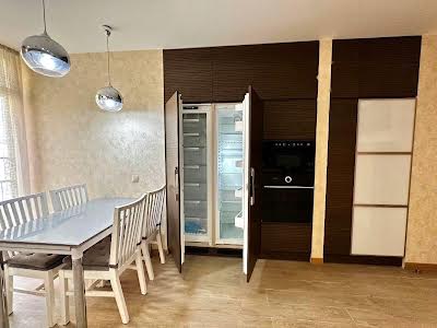 квартира за адресою Регенераторна вул., 4
