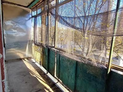 квартира за адресою Героїв Космосу вул., 1-Б