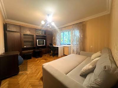 квартира за адресою Молдовська вул. (Молдавська), 5