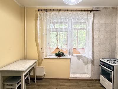 квартира за адресою Академіка Кіпріанова вул., 4