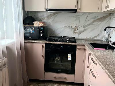 квартира за адресою Дмитрия Антоновича б, 8