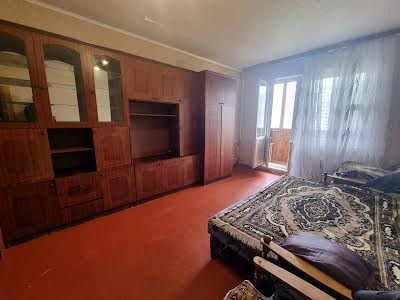 квартира по адресу Киев, Каштановая ул., 8