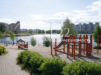 квартира за адресою Ревуцького вул., 40-Г