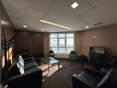 коммерческая по адресу Кловский спуск, 7a