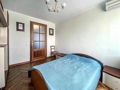 квартира за адресою Бульварно-Кудрявська вул. (Воровського), 7-Б
