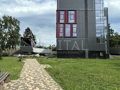 комерційна за адресою Петра Кривоноса пл., 12