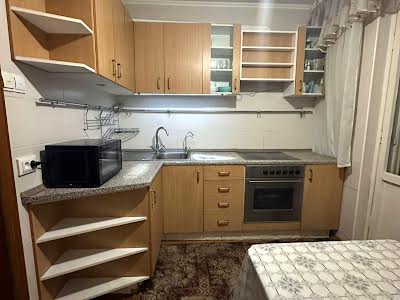 квартира за адресою Драгоманова вул., 3-В