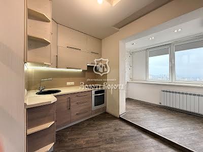 квартира за адресою Милославська вул., 2