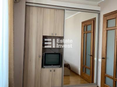 квартира за адресою Конституції пл., 20