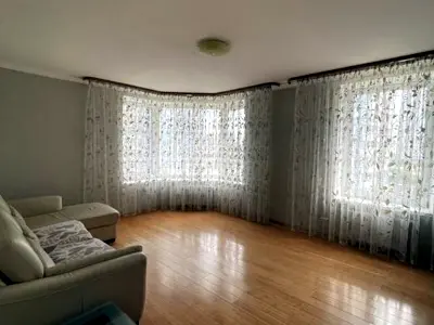 квартира за адресою Дніпровська набережна вул., 26а