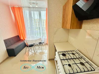 квартира за адресою Воронківська вул., 5