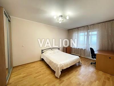 квартира за адресою Олени Пчілки вул., 4