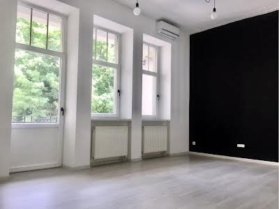 квартира за адресою Воздвиженська вул., 48