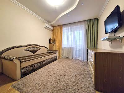 квартира по адресу Святошинская ул., 27