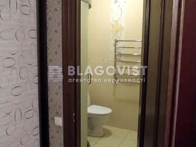 будинок за адресою с. Требухів, Квітнева