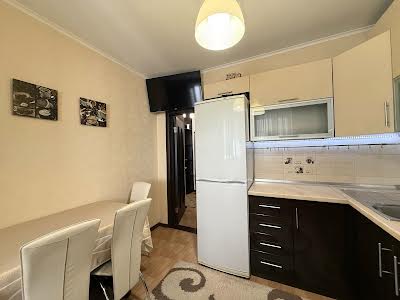 квартира по адресу Боголюбова ул., 4