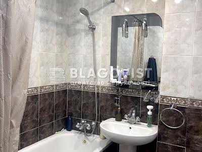 квартира за адресою Дніпровська набережна вул., 3
