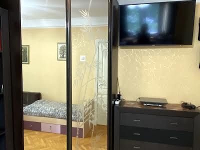 квартира по адресу Амвросия Бучмы бульв., 5/1