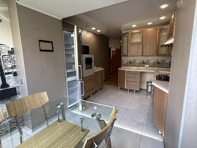 квартира по адресу Киев, Нежинская ул., 10