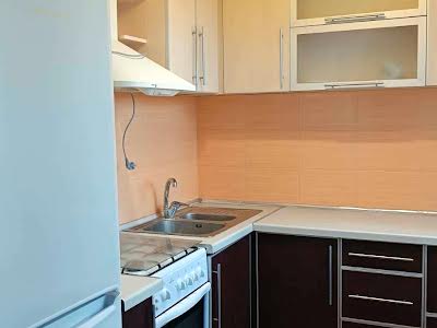 квартира за адресою Каденюка вул., 28
