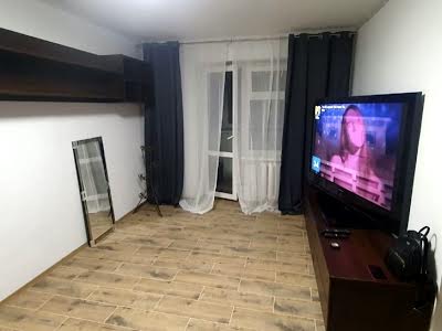 квартира за адресою Авіаконструктора Антонова вул., 4