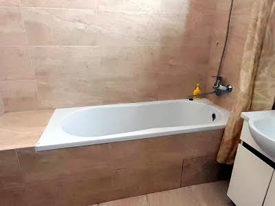 квартира по адресу Драгоманова ул., 2-А