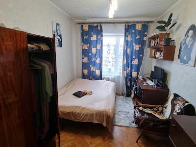 квартира за адресою Квітневий пров., 7