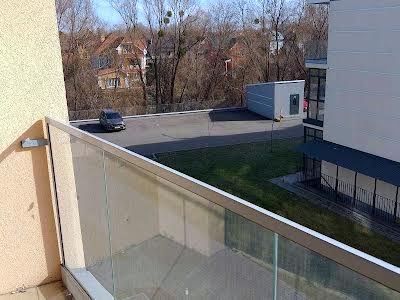 квартира за адресою Богатирська вул., 32