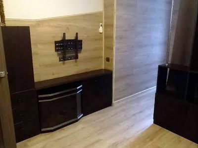 квартира за адресою Миру вул., 2б
