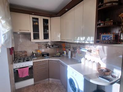 квартира за адресою Авіаконструктора Антонова вул., 15-А