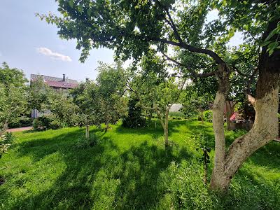 будинок за адресою Лісова