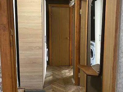 квартира за адресою Київ, Романа Ратушного вул. (Волгоградська), 33