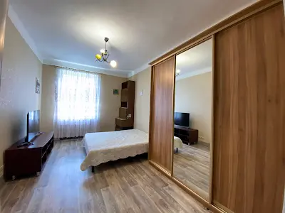 квартира за адресою Кирилівська вул. (Фрунзе), 123