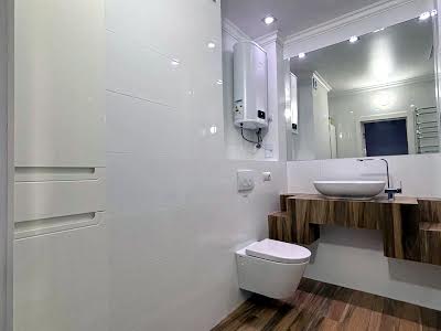 квартира за адресою Драгоманова вул., 2-Б