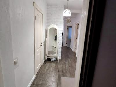 квартира за адресою Драгоманова вул., 4