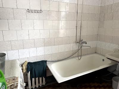 кімната за адресою Всеволода Петріва вул. (Кирпоноса), 12