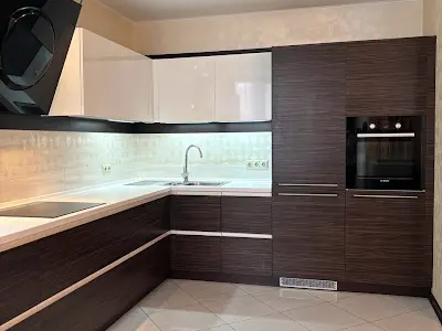 квартира за адресою Дніпровська набережна вул., 19