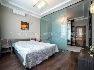 квартира за адресою Андрія Верхогляда вул. (Михайла Драгомирова), 7